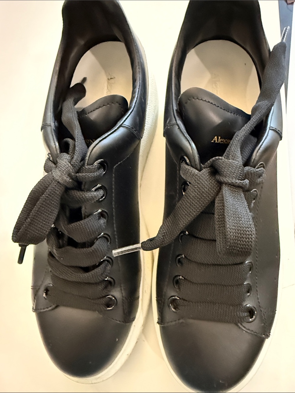 Alexander McQueen White Leather Insole Detail Sneakers